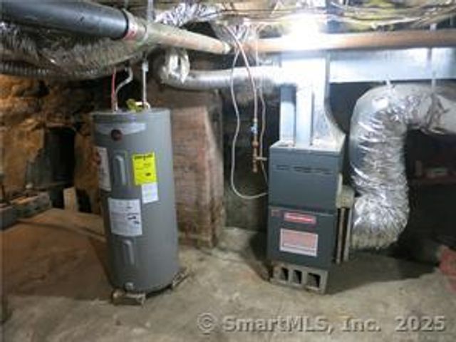 983 Riverside Drive, Thompson, CT 06255