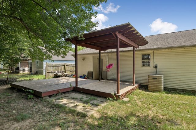 216 New Gritton Ave, Oak Grove, KY 42262