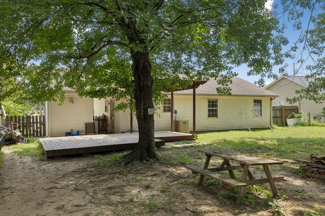 216 New Gritton Ave, Oak Grove, KY 42262