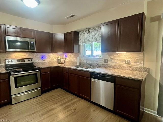 3000 Magic Hollow BLVD, Virginia Beach, VA 23453