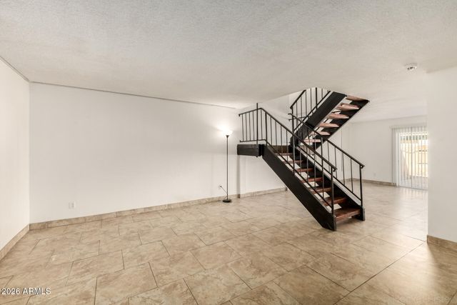 3109 W HARMONT Drive, Phoenix, AZ 85051