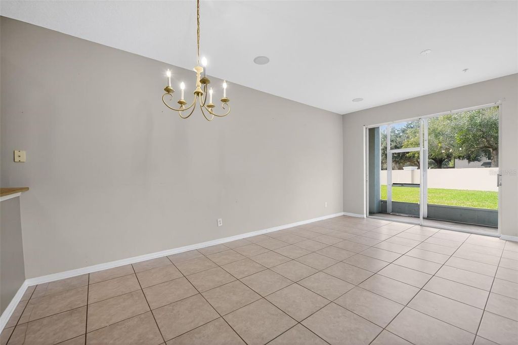 Image 18 of property listing at 6071 STRADA ISLE WAY, Orlando, FL 32835