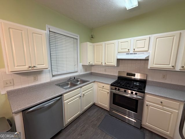 2601 Avery Park Circle 14, Atlanta, GA 30360