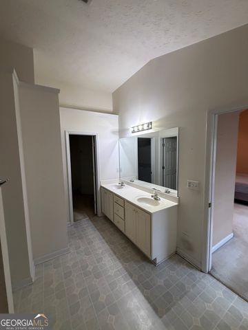 2601 Avery Park Circle 14, Atlanta, GA 30360