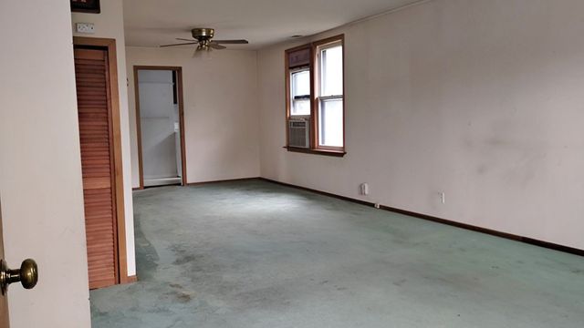 13809 SEELEY Avenue, Blue Island, IL 60406