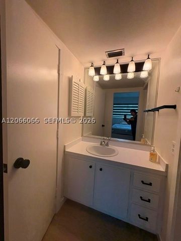 7400 Miami Lakes Dr D107, Miami Lakes, FL 33014