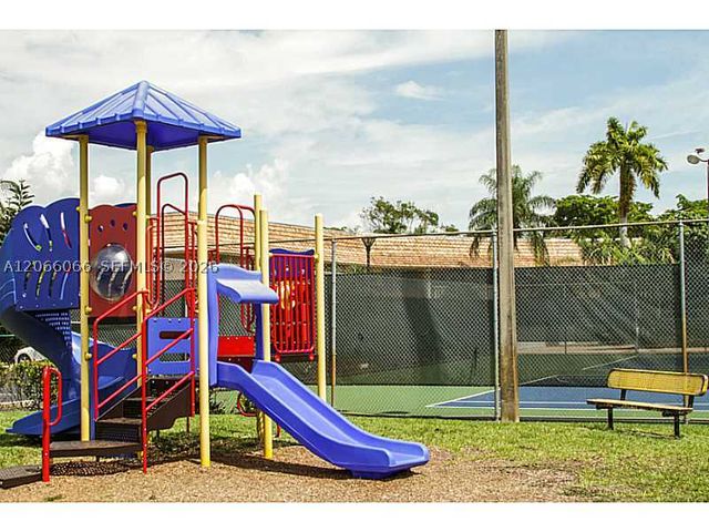 7400 Miami Lakes Dr D107, Miami Lakes, FL 33014