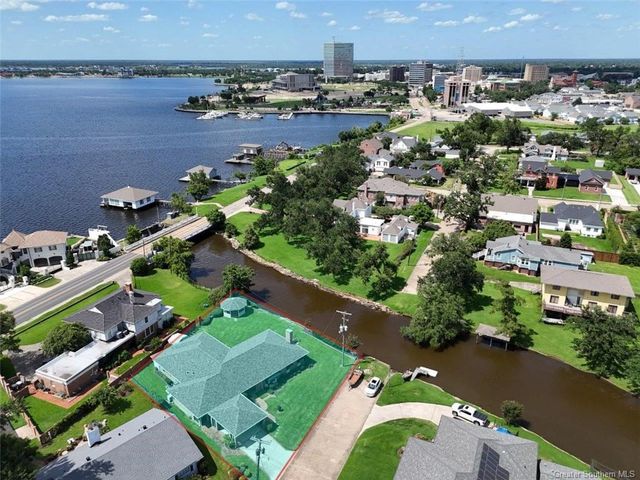 200 Griffith Street, Lake Charles, LA 70601