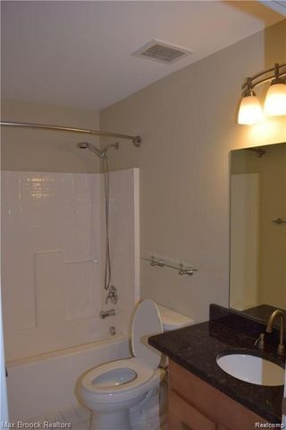 28431 Carlton Way Drive, Novi, MI 48377