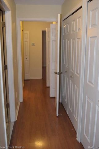 28431 Carlton Way Drive, Novi, MI 48377