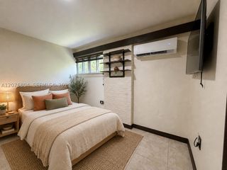 1309 S 23rd Ave, Hollywood, FL 33020