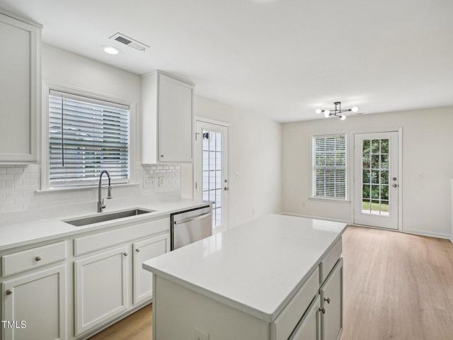 5908 Abbington Way, Raleigh, NC 27610