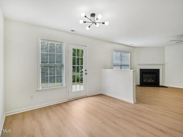 5908 Abbington Way, Raleigh, NC 27610