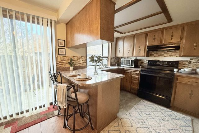 1202 Morrow Road B, Medford, OR 97504