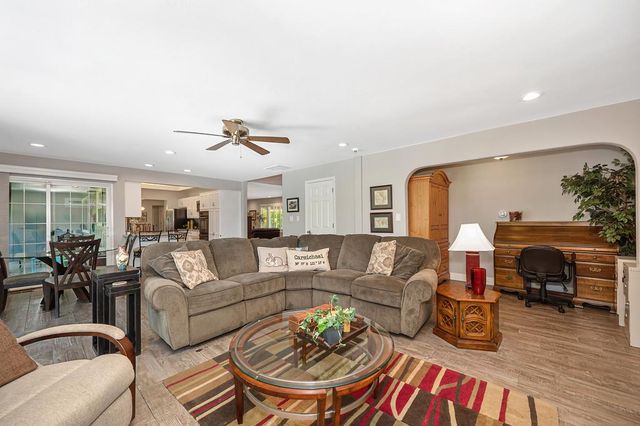 4130 Prospect Dr, Carmichael, CA 95608