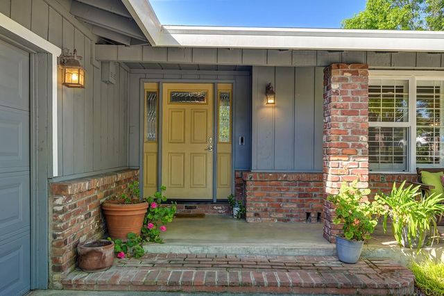 4130 Prospect Dr, Carmichael, CA 95608