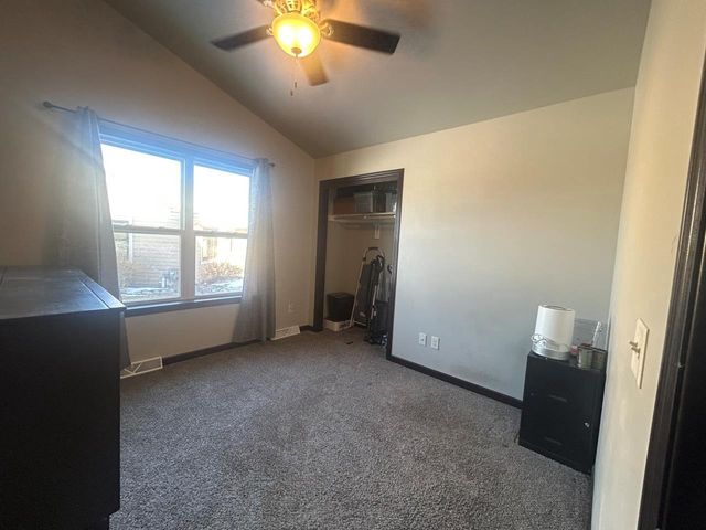 432 S COUNTRY LANE, Fond Du Lac, WI 54937