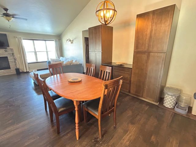 432 S COUNTRY LANE, Fond Du Lac, WI 54937