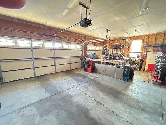 432 S COUNTRY LANE, Fond Du Lac, WI 54937