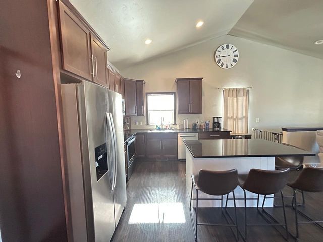 432 S COUNTRY LANE, Fond Du Lac, WI 54937