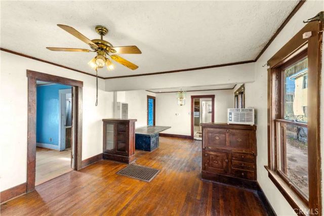 225 E 67th, Los Angeles, CA 90003