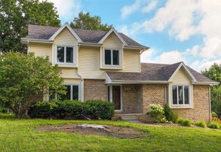 5101 Cody Drive, West Des Moines, IA 50265