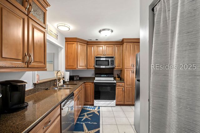 45 Queens Folly Rd Apt 677, Hilton Head Island, SC 29928