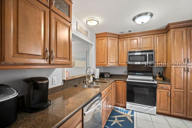 45 Queens Folly Rd Apt 677, Hilton Head Island, SC 29928