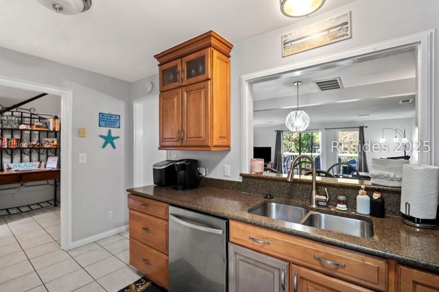 45 Queens Folly Rd Apt 677, Hilton Head Island, SC 29928