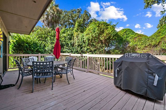 45 Queens Folly Rd Apt 677, Hilton Head Island, SC 29928