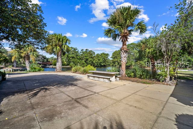 45 Queens Folly Rd Apt 677, Hilton Head Island, SC 29928