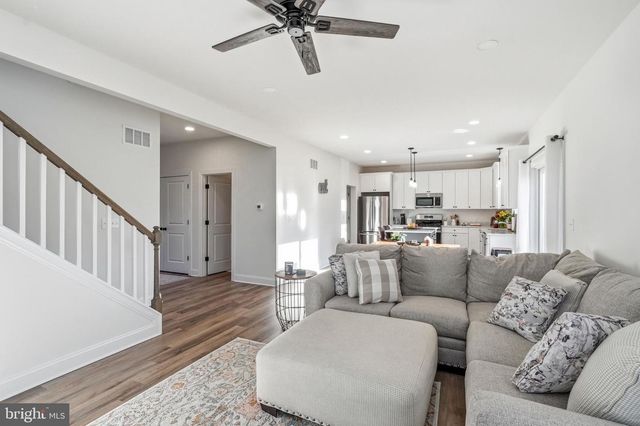 15 STRING ST, Alloway, NJ 08001