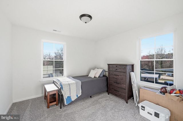 15 STRING ST, Alloway, NJ 08001