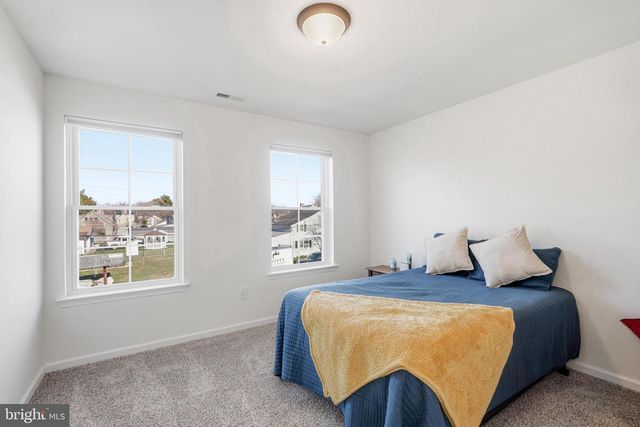 15 STRING ST, Alloway, NJ 08001