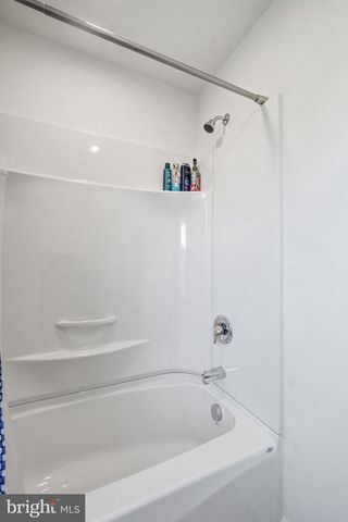 15 STRING ST, Alloway, NJ 08001