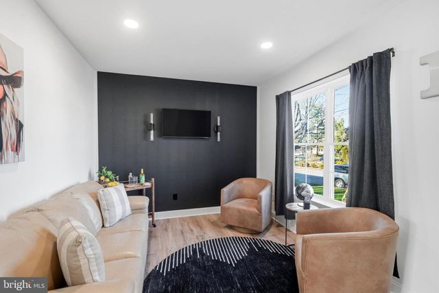 15 STRING ST, Alloway, NJ 08001