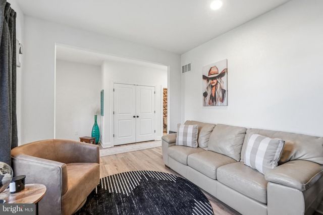 15 STRING ST, Alloway, NJ 08001