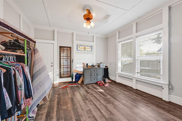 102 4th Street, Sugar Land, TX 77498