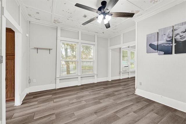 102 4th Street, Sugar Land, TX 77498