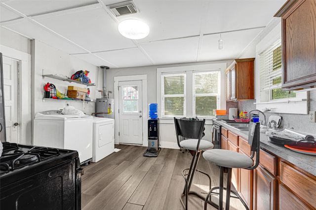 102 4th Street, Sugar Land, TX 77498