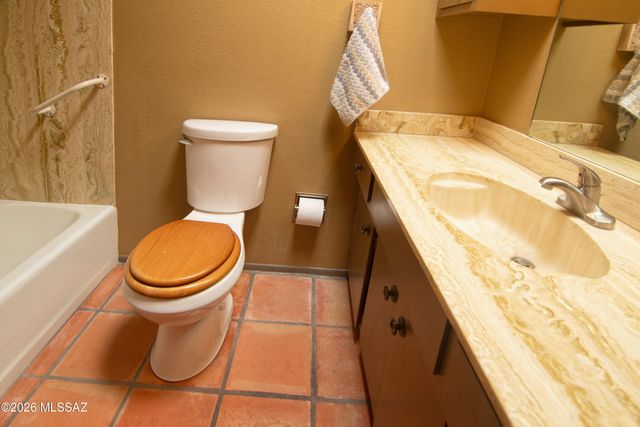 5702 N Water Line Road, Tucson, AZ 85704