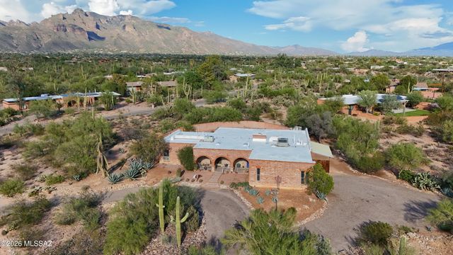 5702 N Water Line Road, Tucson, AZ 85704