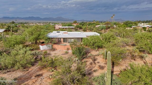 5702 N Water Line Road, Tucson, AZ 85704