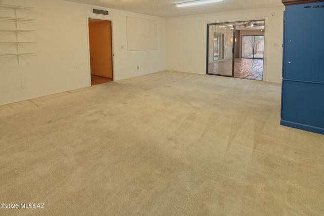 5702 N Water Line Road, Tucson, AZ 85704
