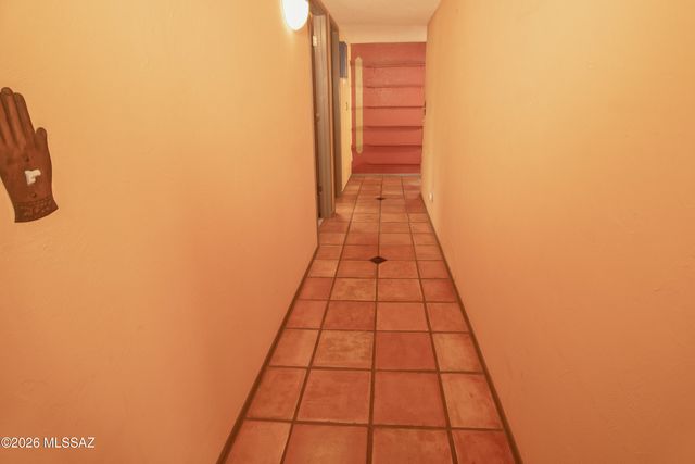 5702 N Water Line Road, Tucson, AZ 85704