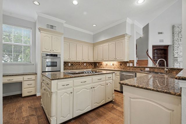 3821 Park Bend Drive, Flower Mound, TX 75022