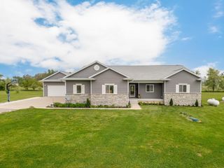 4805 Green Belt Drive, Cedar Falls, IA 50613