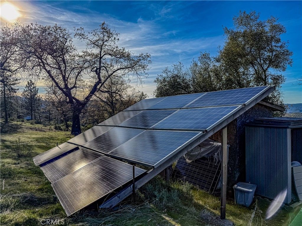 Image 12 of property listing at 5314 Wilderness View Drive, Mariposa, CA 95338