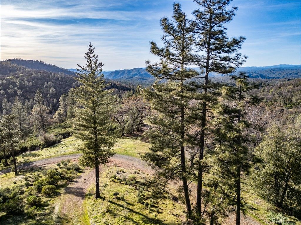 Image 3 of property listing at 5314 Wilderness View Drive, Mariposa, CA 95338