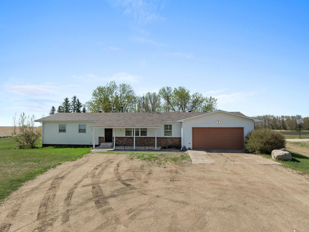3574 91st St NW, Mohall, ND 58761